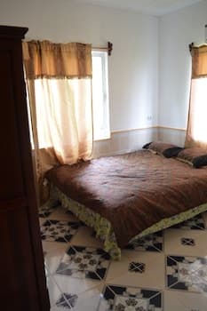 Island Charm Apartments