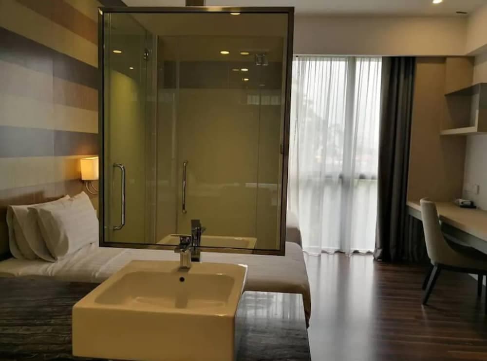 D'Majestic Place by Homes Asian 2