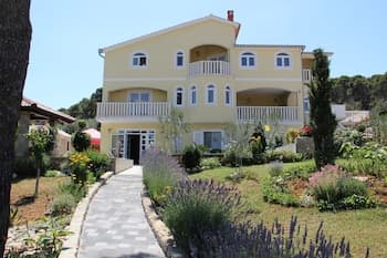 Apartments Villa Lidija