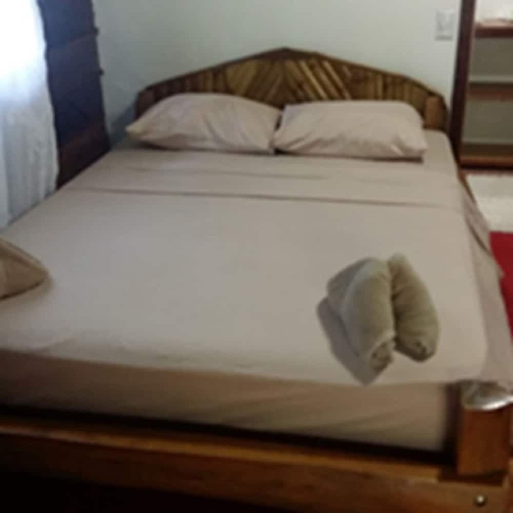 Cabinas Indígenas de Drake