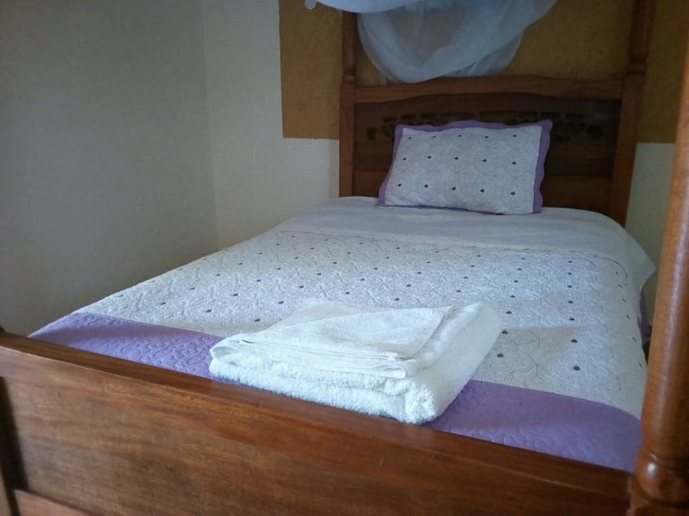 Salanka Inn & Guest House