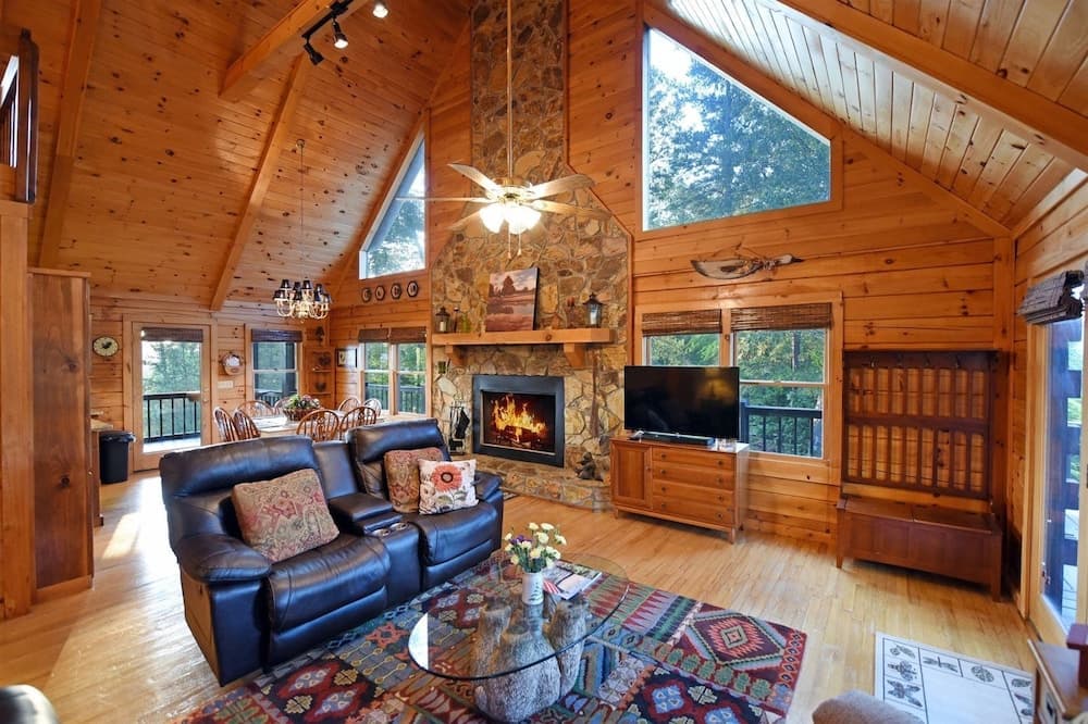 Dew Drop Inn- Blue Ridge Cabin Rental
