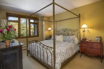 Highlands Lodge in Beaver Creek by Elevation Accommodations