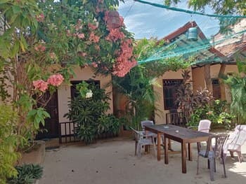 Surf & Relax Inn Arugambay