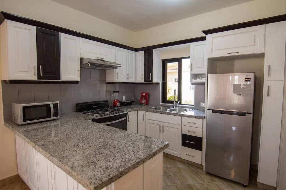 Two Bedroom Just Build Quiet and Private