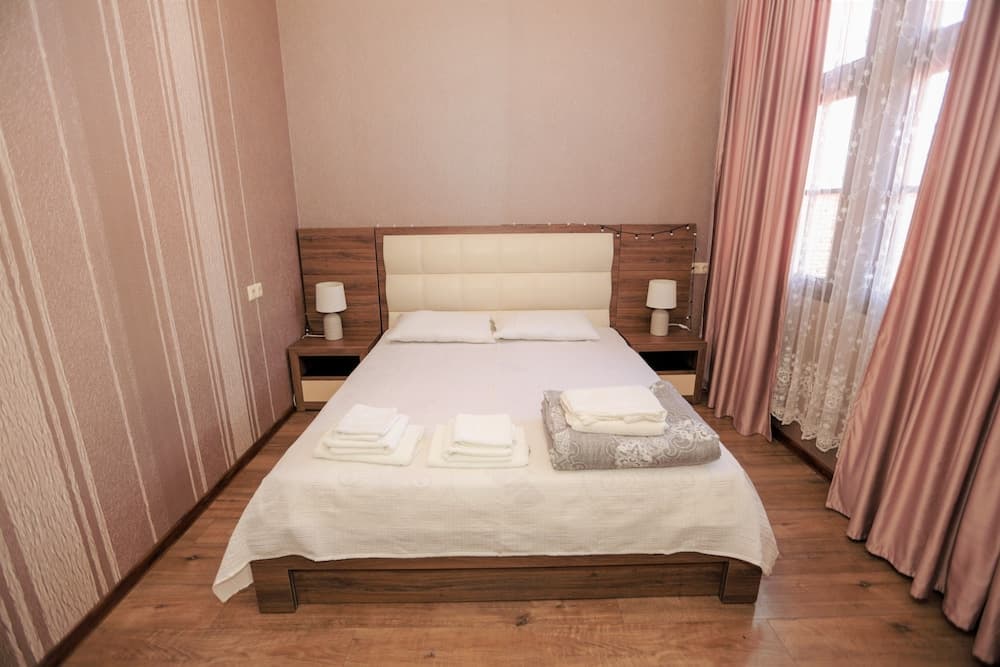 Apartment near Art Cafe Home