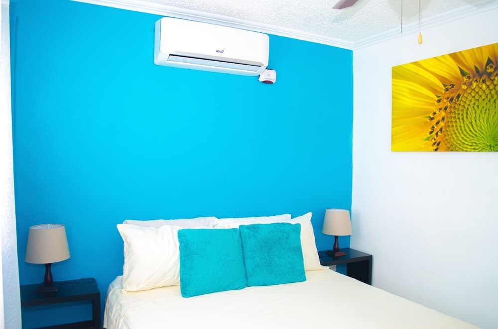 Centrally located Oakland Guest Apartment II