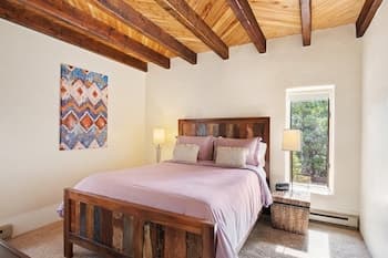 Casa Ladera - Enchanting Home, Nestled in Foothills With Spectacular Views