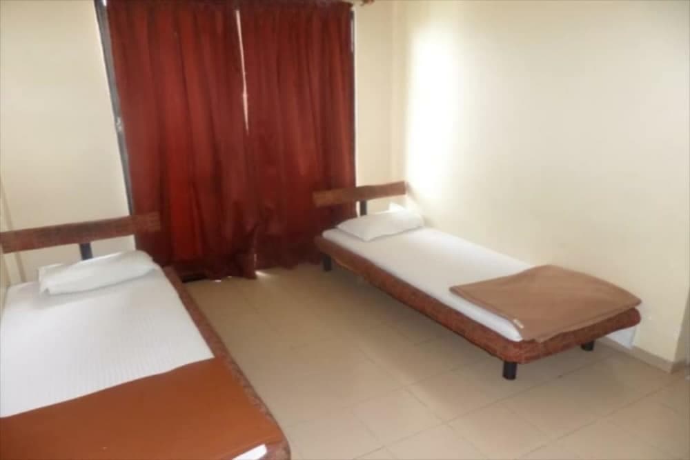 Cinderalla Inn Lodging