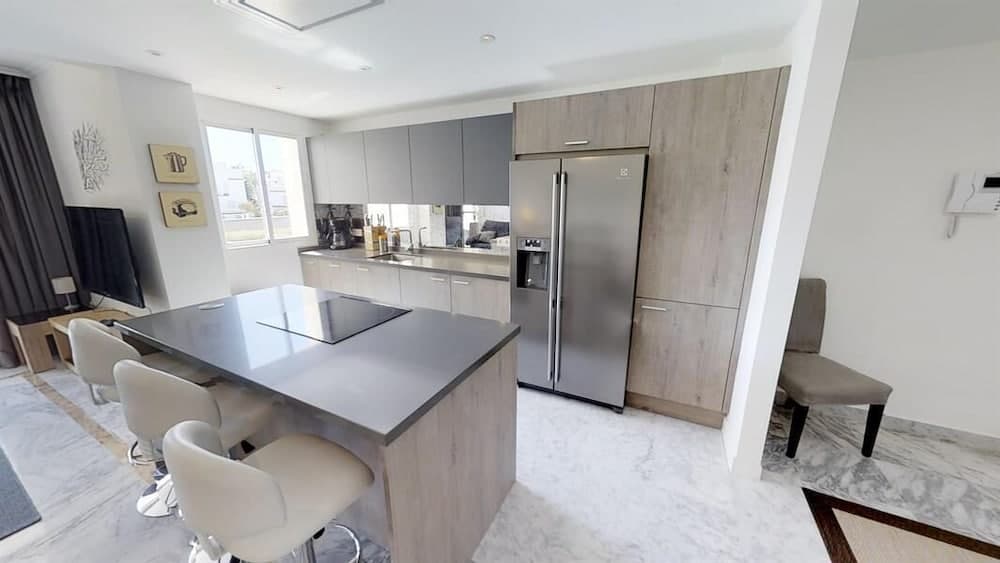 Modern Apartment Near Puerto Banus