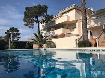 Very Nice Family Apartment, Close To Pool