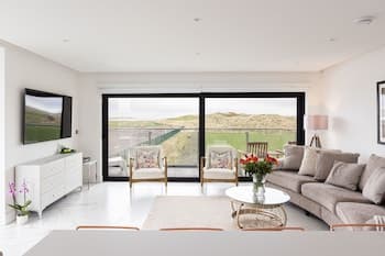 Portrush Luxury Apartments Curran Gate
