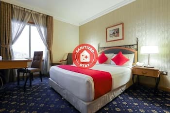 OYO 328 City Plaza Hotel