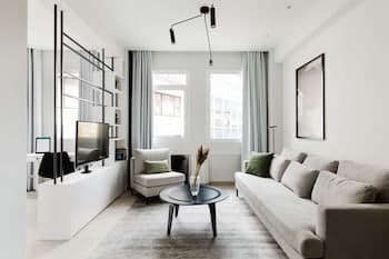 UPSTREET Luxury Apartments in Plaka