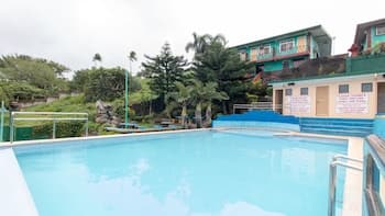 RedDoorz near Peoples Park Tagaytay