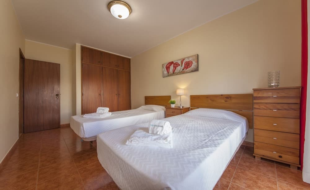 B45 - Main Avenue 2 Bed Apartment