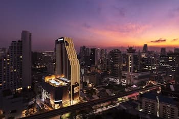 Carlton Hotel Bangkok Sukhumvit
