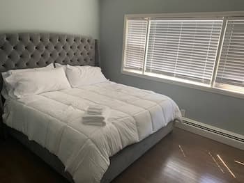 New Condo 5beds 3bath Downtown Boston North End