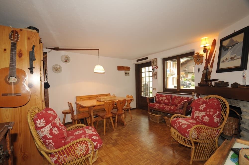 JOIVY Courmayeur Entrelevie Casa di Montagna