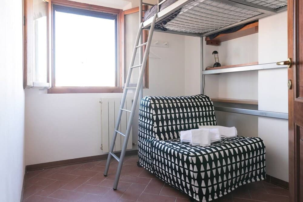 Altido Flat on the Rooves