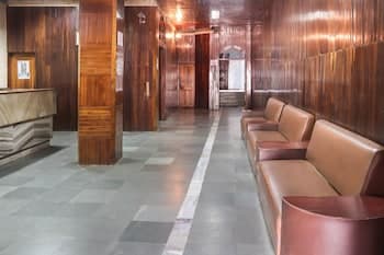 SPOT ON 49477 Hotel Galaxy