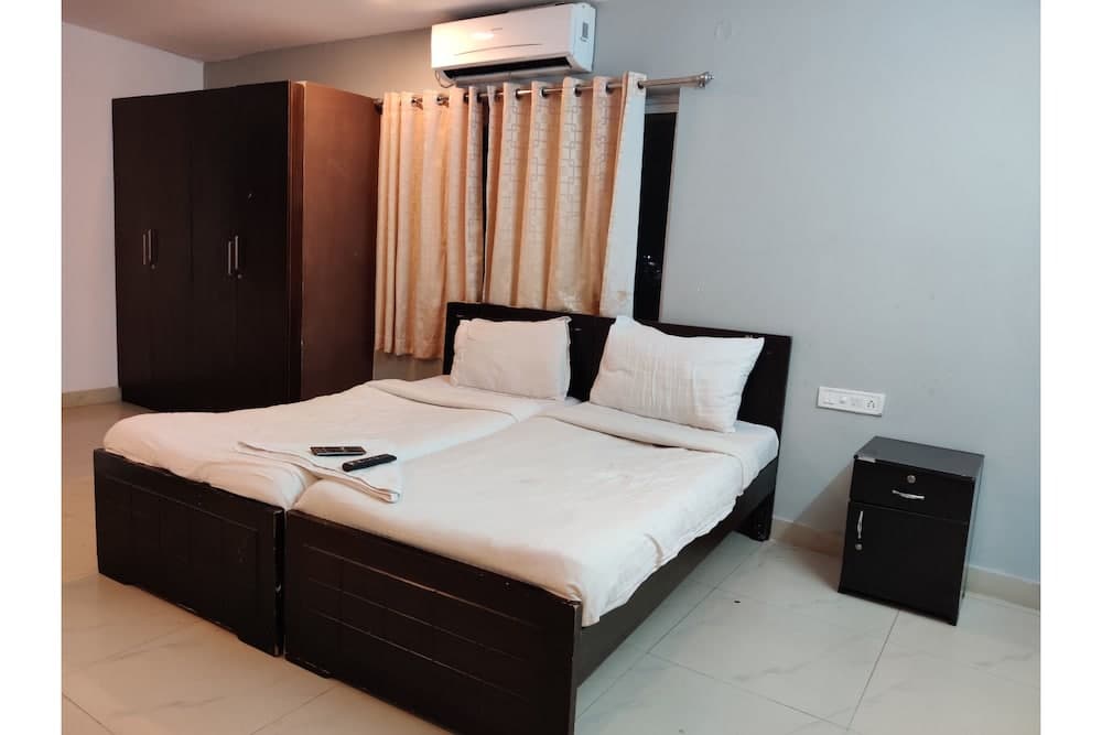 Capital O 44354 Jubilee Banjara Suites