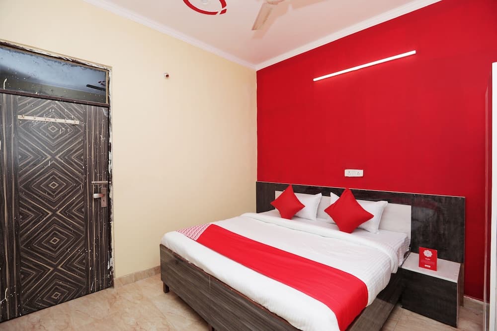 OYO 37246 New Hotel Swastik