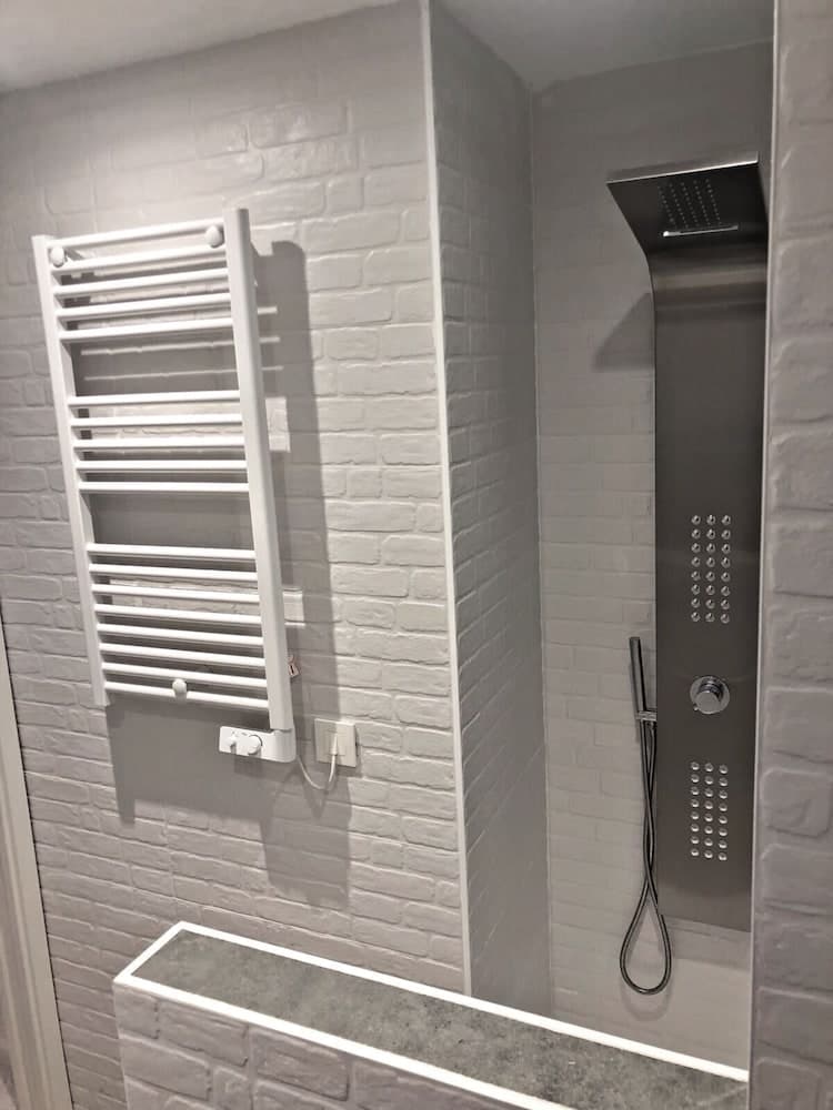 Lersundi Guggenheim by Urban Hosts