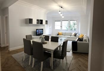 Respira Guggenheim&Cultura by Urban Hosts