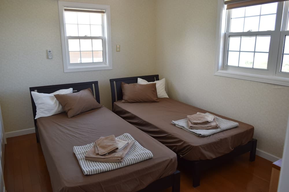 Chura Umi Coral Cabin