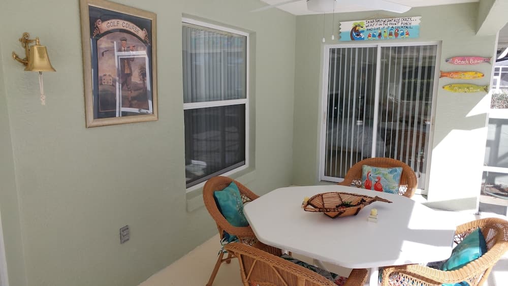 Little Peace Of Paradise At Willow Wood 3 Bedroom Home by RedAwning