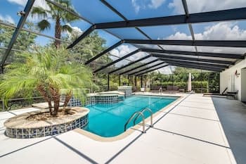 Stunning Executive Ruyper 4 Bedroom Home by Redawning