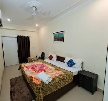 RCS Residency And Guest House