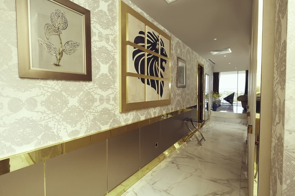 Number One Oxford Street Hotel & Suites