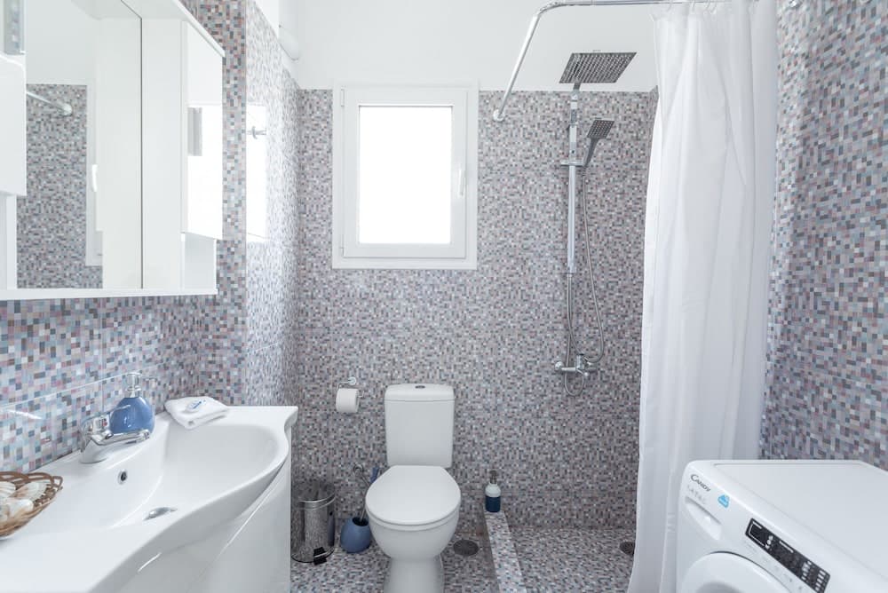 Island in the sky Acropolis & city views