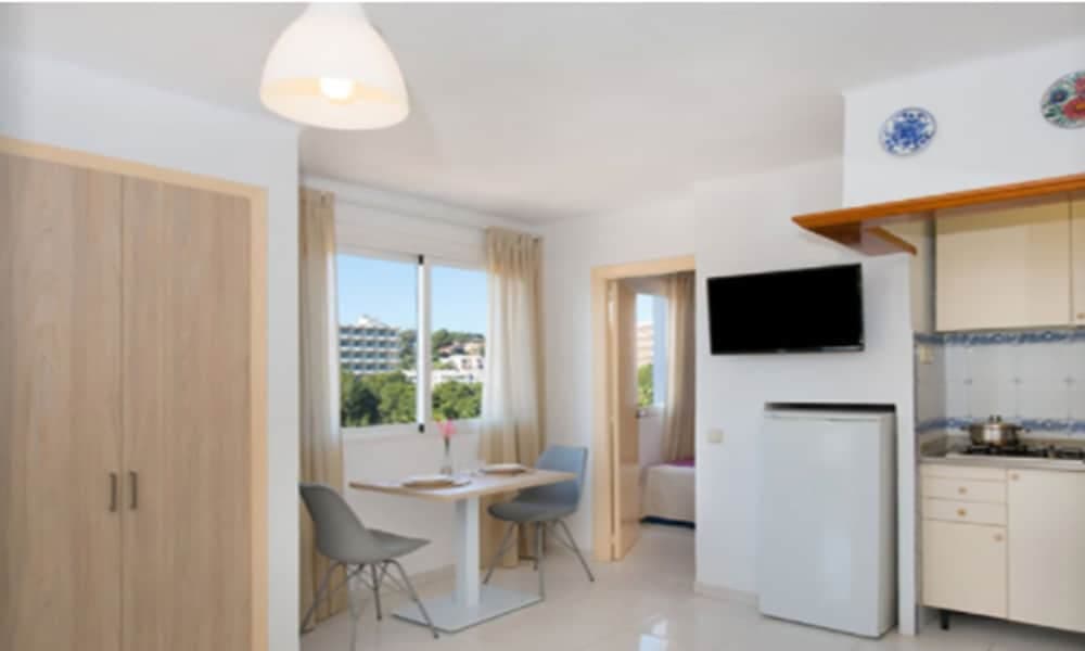 Apartamentos Calablanca