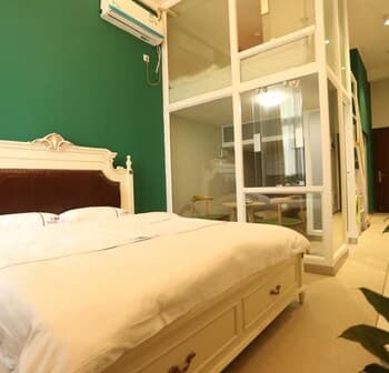 She&He Apartment Shenzhen University