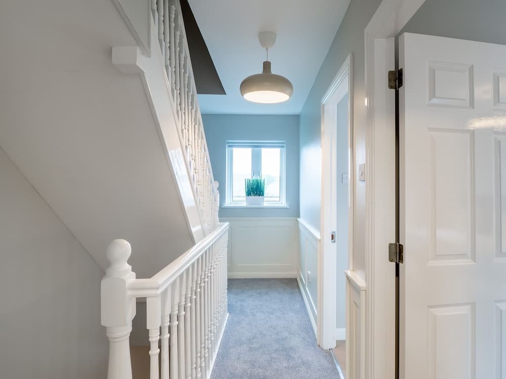 E2 Station House , Platform 2, Clifden