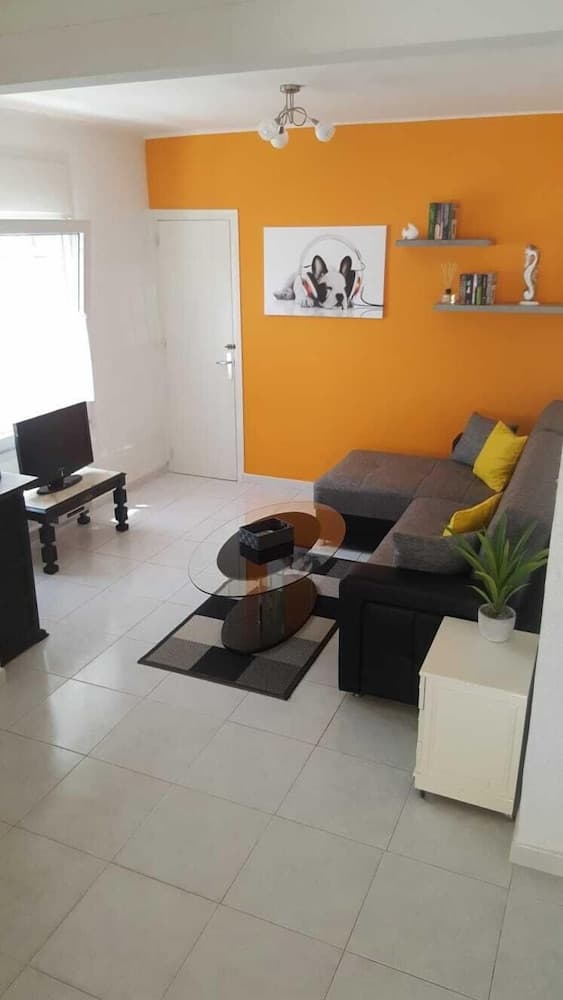 Casa Inmobahia - Montgri 205