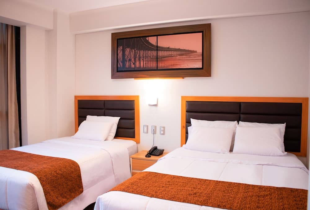 Ottavis Hotel & Café