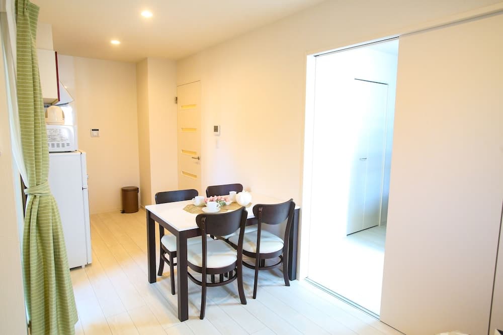 Tenjin Higashi Russo