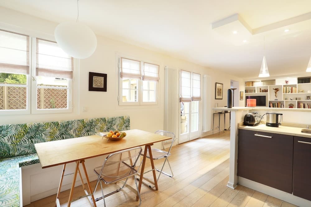 Sublime appartement Champs Elysees ( Chaillot)