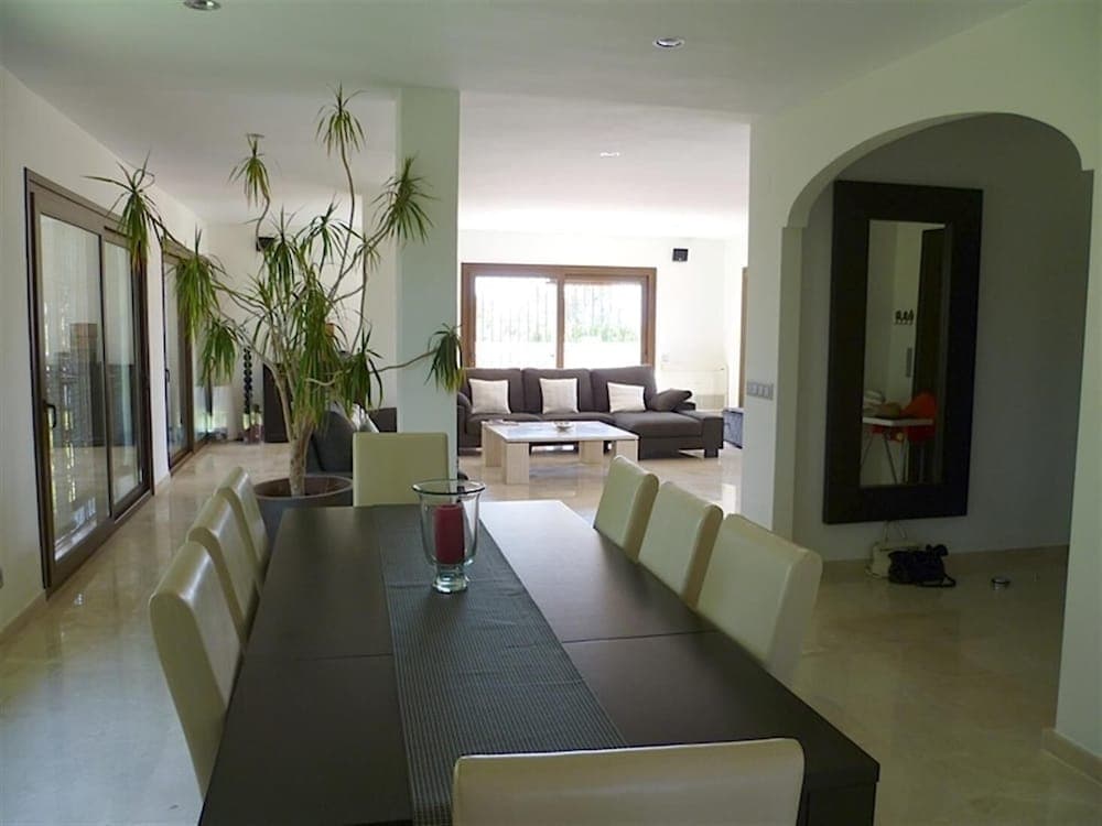 Great Villa Very Close to Best Beach