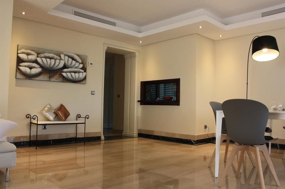 Apartment with Private Swimming Pool