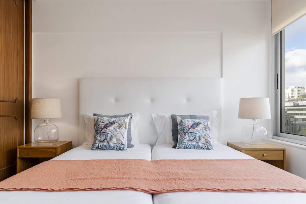 Arriaga I by An Island Apart