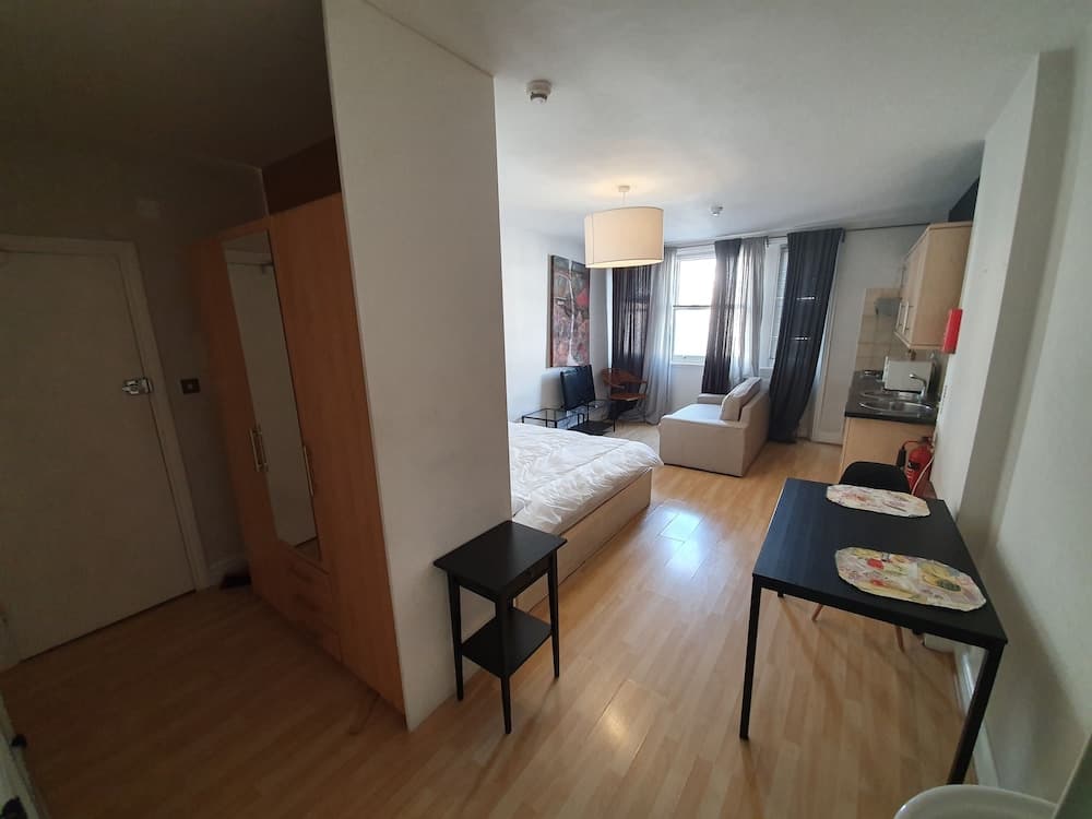 Studio Apartment in South Kensington 13