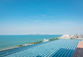 The Riviera Jomtien by Pattaya Holiday