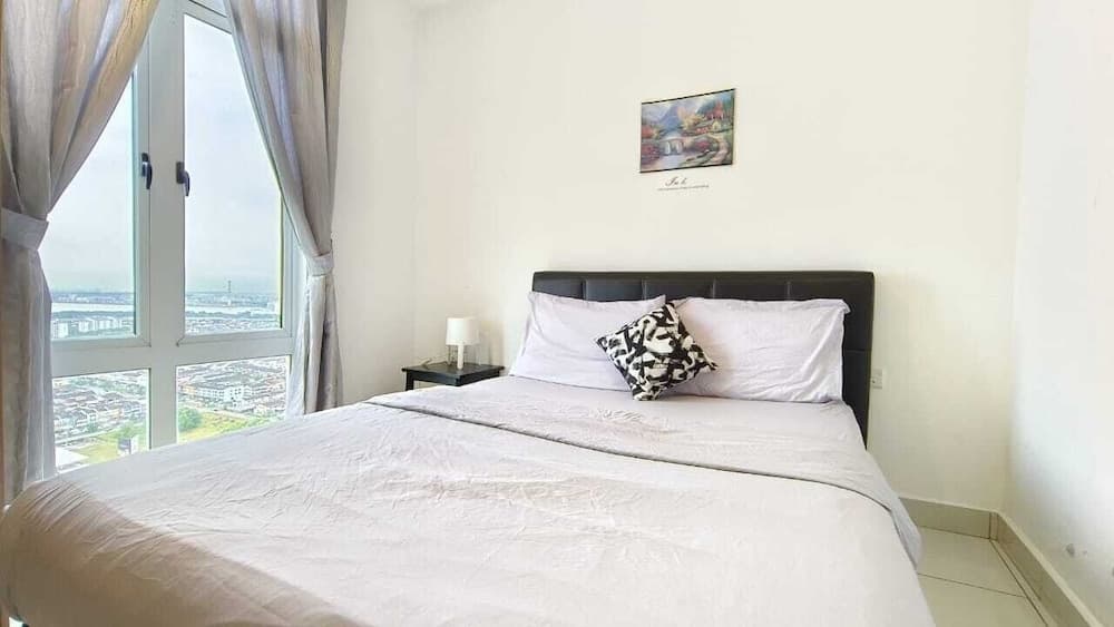 JB City Shopping Mall Apartment