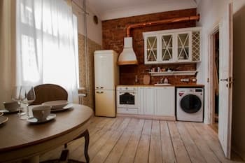 Old Town Library Deluxe Tartu Home Apt.