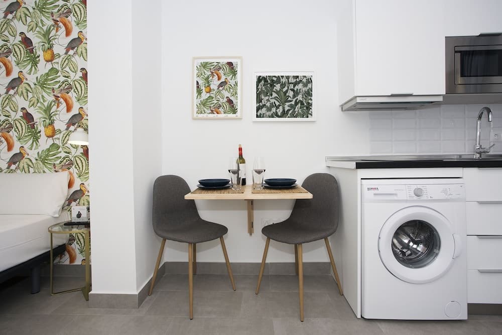 Kiwi & Tropycal Apartment